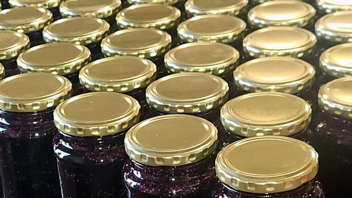 Rows of Zuidvaal nastergal konfyt jars ready for wholesale orders